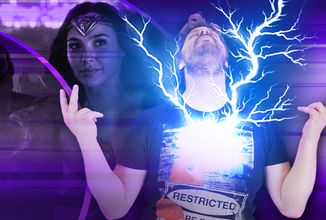 Wonder Woman mlátí kočky?