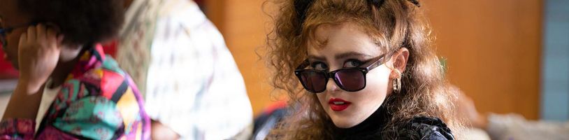 V černé komedii Lisa Frankenstein se Kathryn Newton zamiluje do obživlé mrtvoly